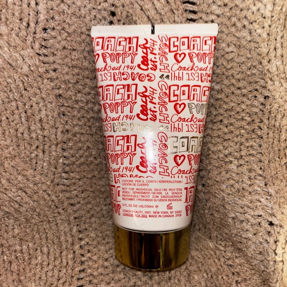 Coach Poppy Body Lotion – 5oz 150ml - Picture 2 of 3